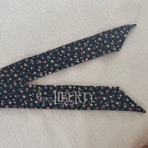 Gucci Liberty  Floral Silk Twilly Scarf